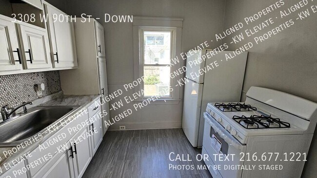 Building Photo - 3308 W 90th St