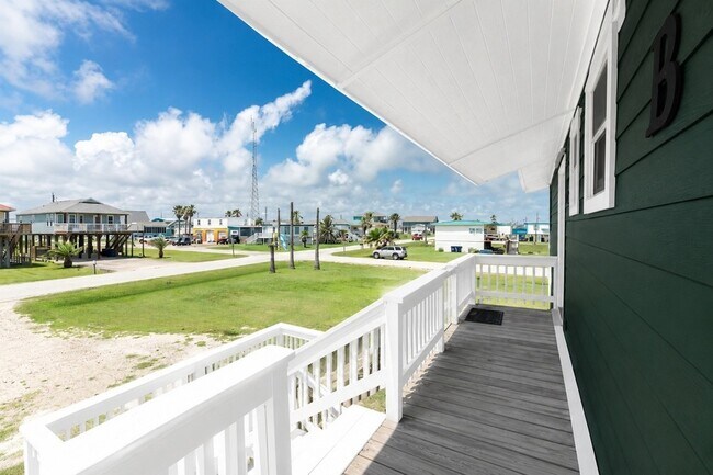 Building Photo - 403 Fort Velasco Dr