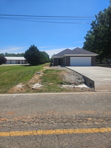 Building Photo - 20574 Johnson Rd