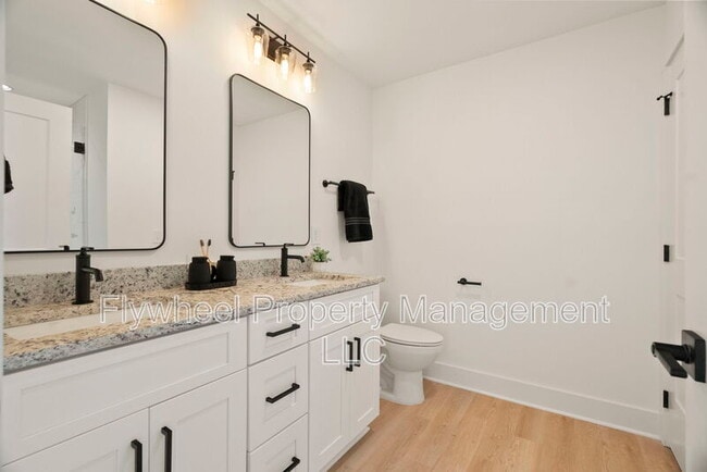 Building Photo - 103 Rayon Dr