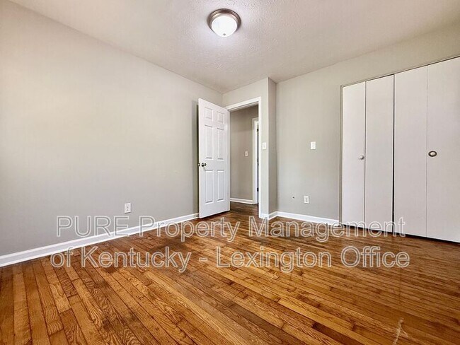 Building Photo - 3616 Grace Dr