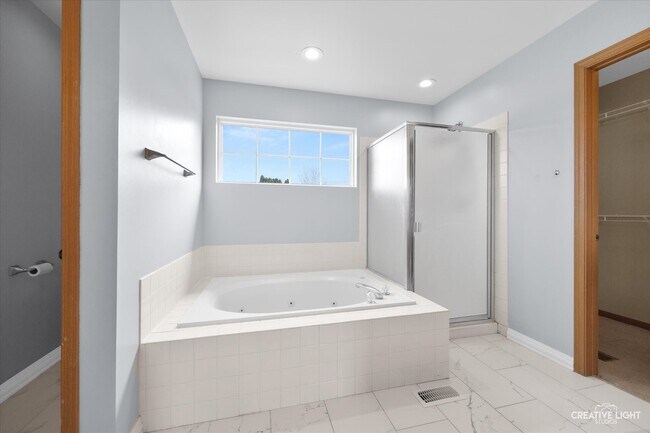 Building Photo - 2219 Beaumont Ct