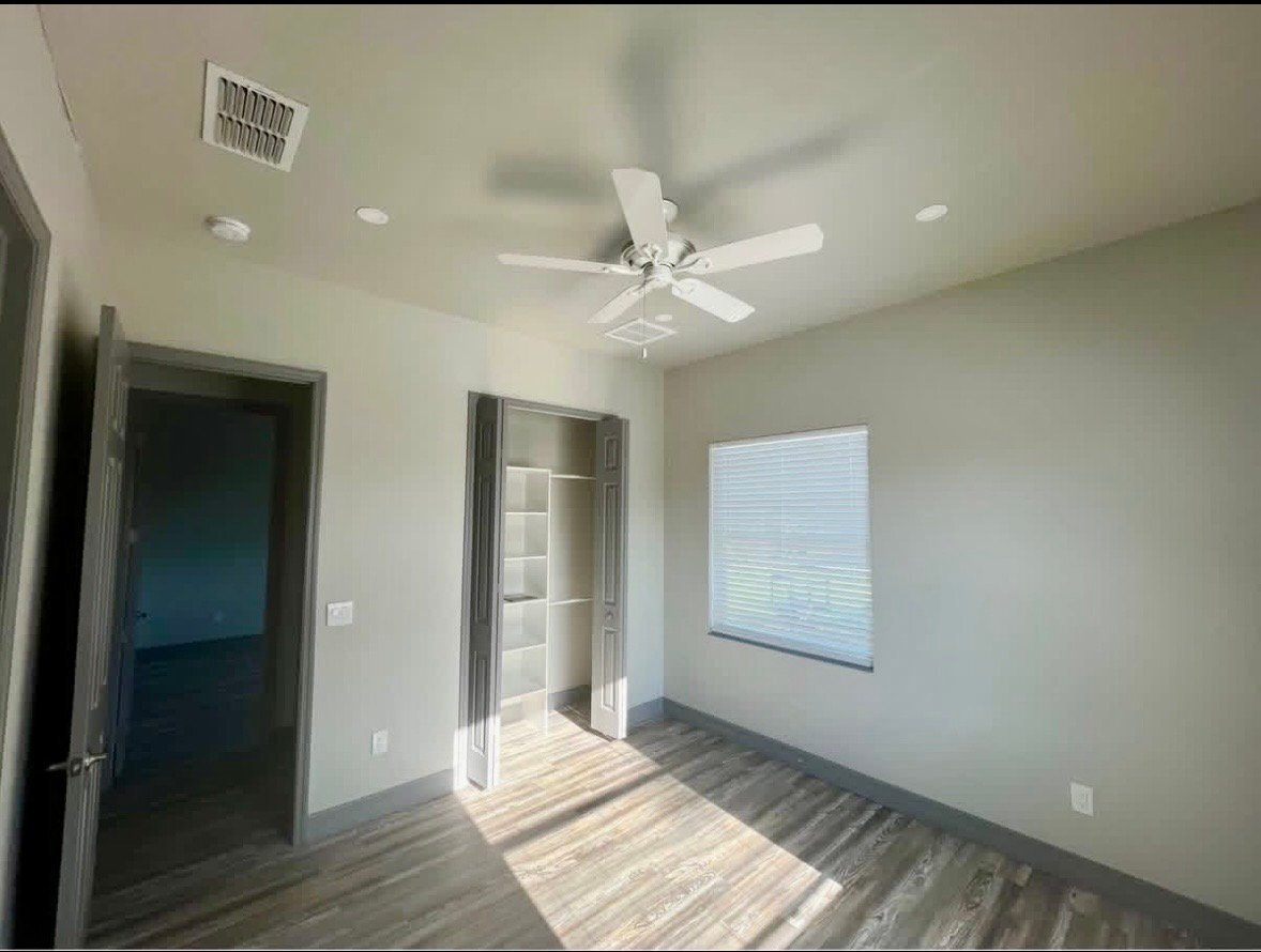 Building Photo - 5593 Briarcliff Rd