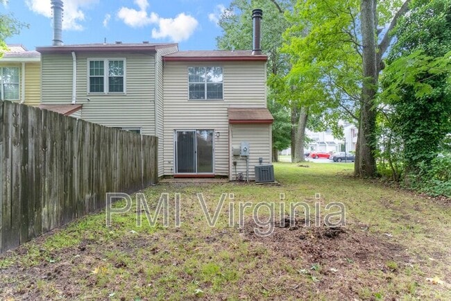 Building Photo - 3772 Pepperwood Ct