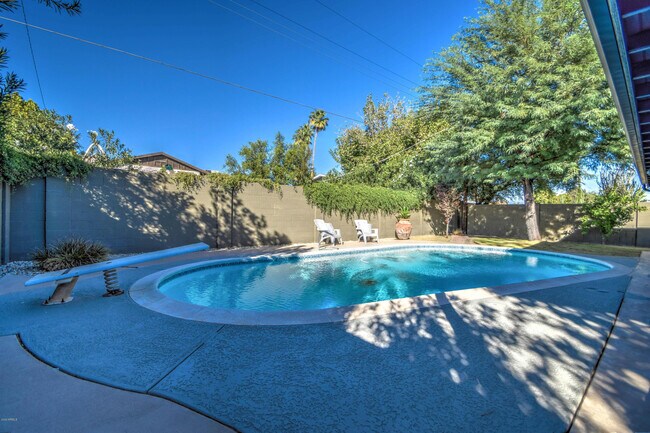 Building Photo - 8420 E Keim Dr