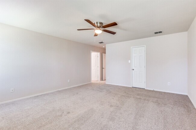 Building Photo - 1909 Diamond Lake Trail