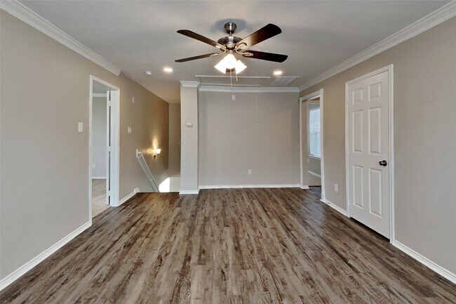 Building Photo - 3730 Bent Springs Ln