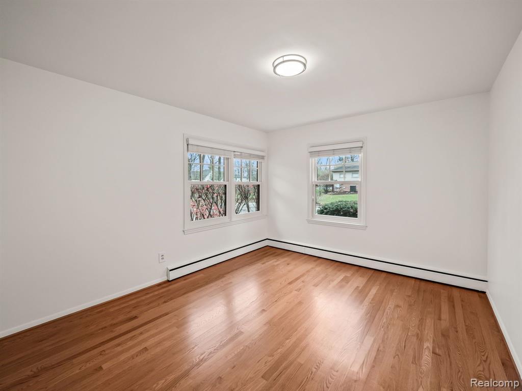 Building Photo - 3781 Lincoln Rd