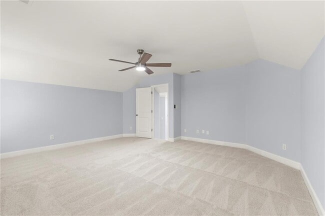 Building Photo - 265 Parc Dr