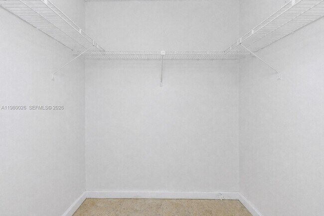 Building Photo - 7601 E Treasure Dr