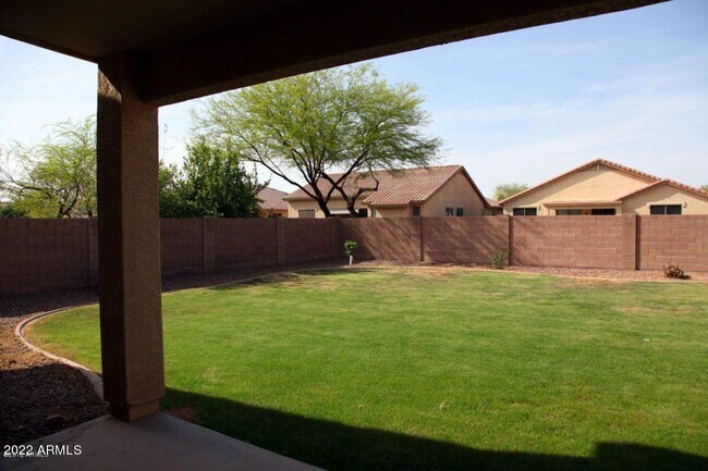 Building Photo - 3124 E Sparrow Pl