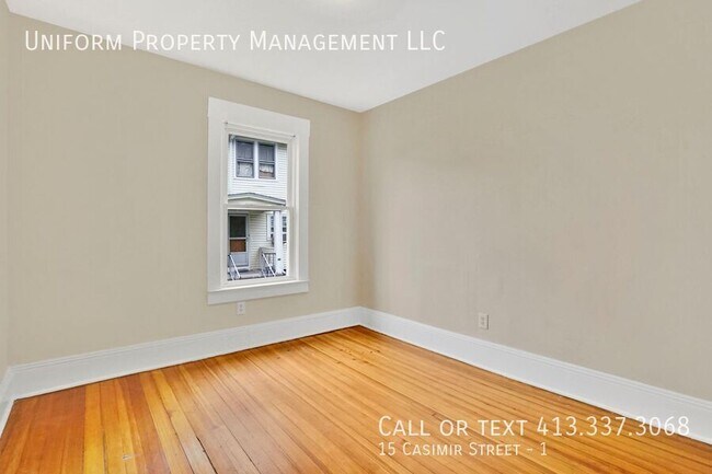 Building Photo - 15 Casimir St