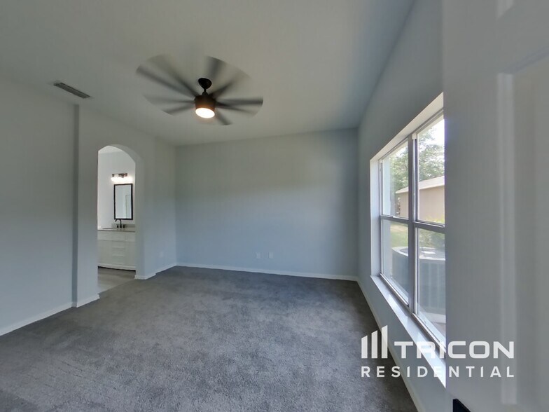 Building Photo - 504 Magnolia Pointe Ct