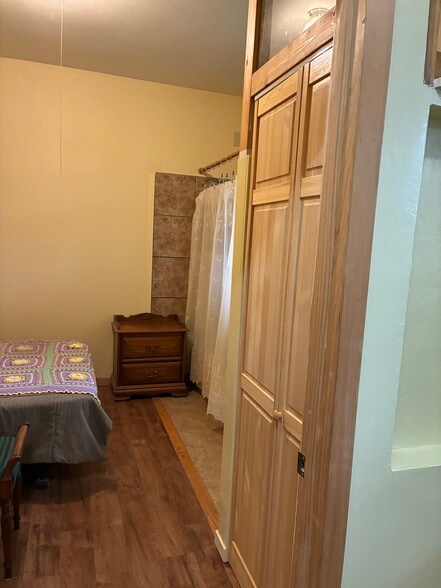 Bedroom, and tub - 4485 S Schooner Creek Rd