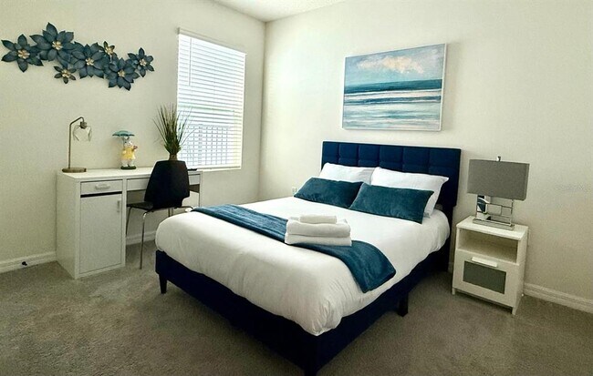 Building Photo - 17132 Edgemont Ln