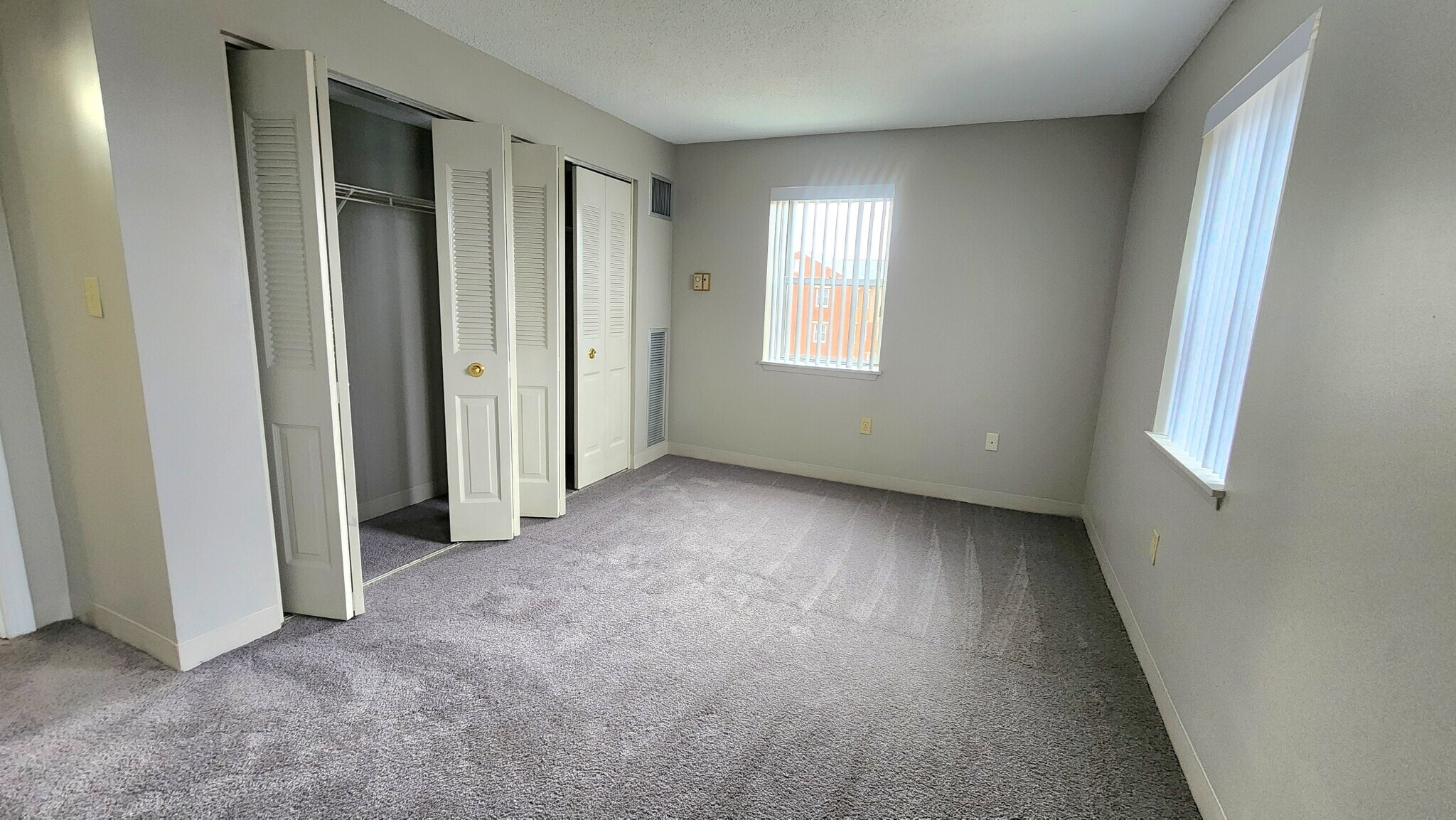 Building Photo - 77 N Point Dr