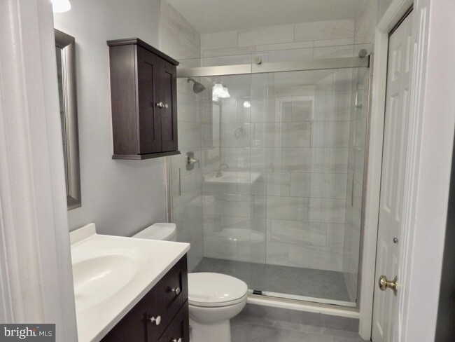 Building Photo - 10127 Ebenshire Ct