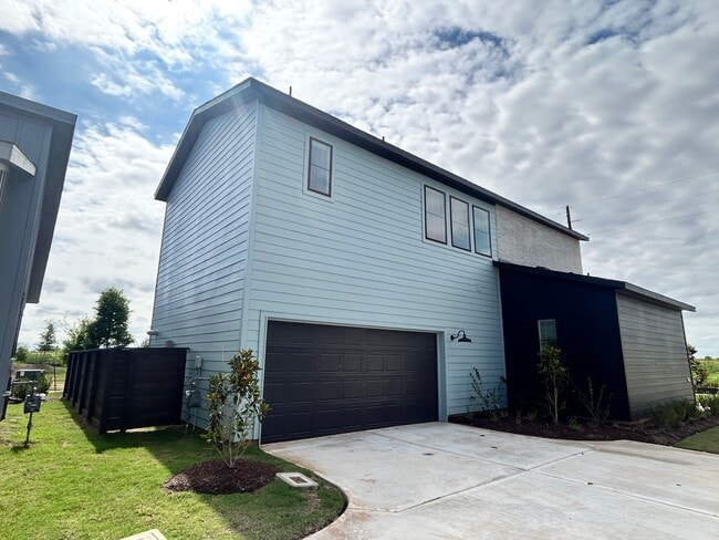 Building Photo - 3331 Loam Ln