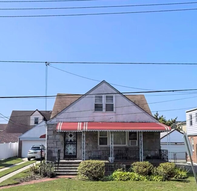 23214 118th Ave 23214 118th Ave Cambria Heights NY 11411 Apartment