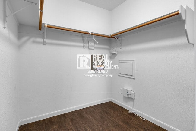 Building Photo - 16238 Ranchland Ln