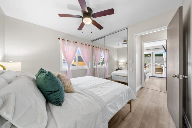 Building Photo - 13075 Old West Ave