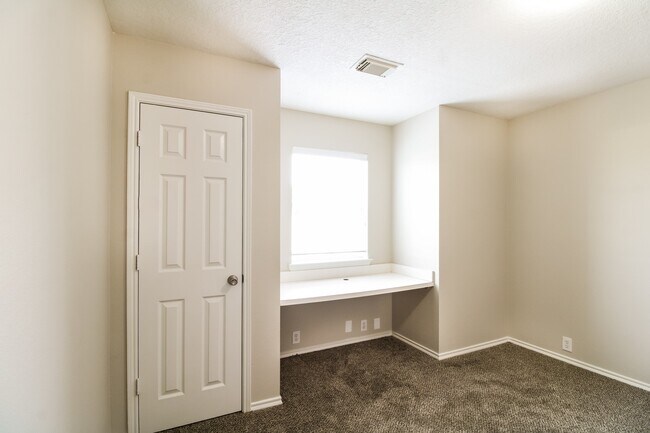 Building Photo - 14954 Sugar Sweet Dr