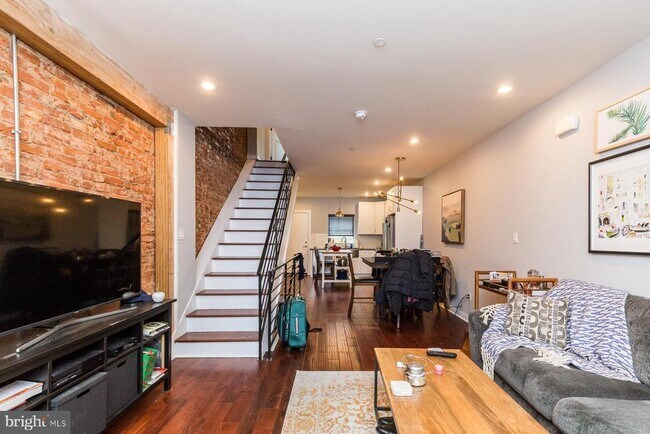 Building Photo - 3016 Baltz St