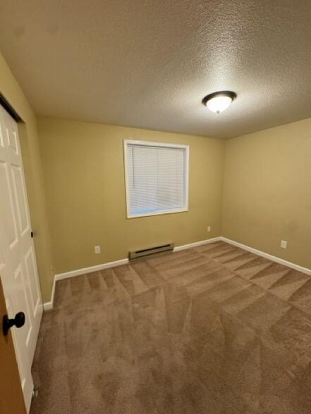 Building Photo - 3210 Morrison Rd W