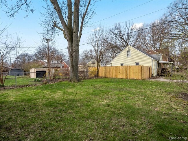 Building Photo - 21539 Caledonia Ave