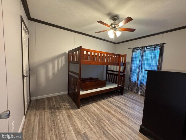 Building Photo - 57 Woodside Dr