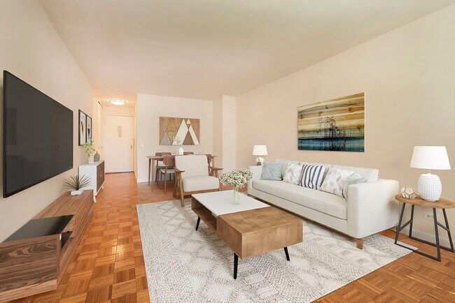 Building Photo - 211 W 56th St