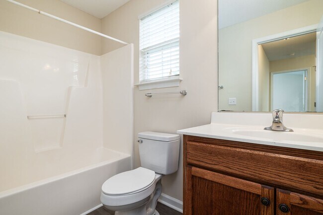 Building Photo - Spacious 3-Bedroom Home with Garage in Desirable Greensboro Neighborhood!