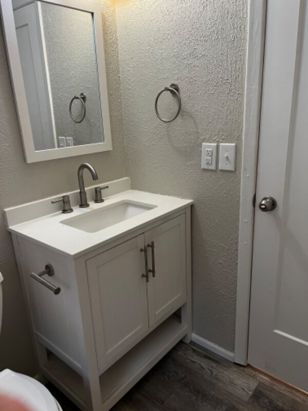 Building Photo - 3526 S Downtain St