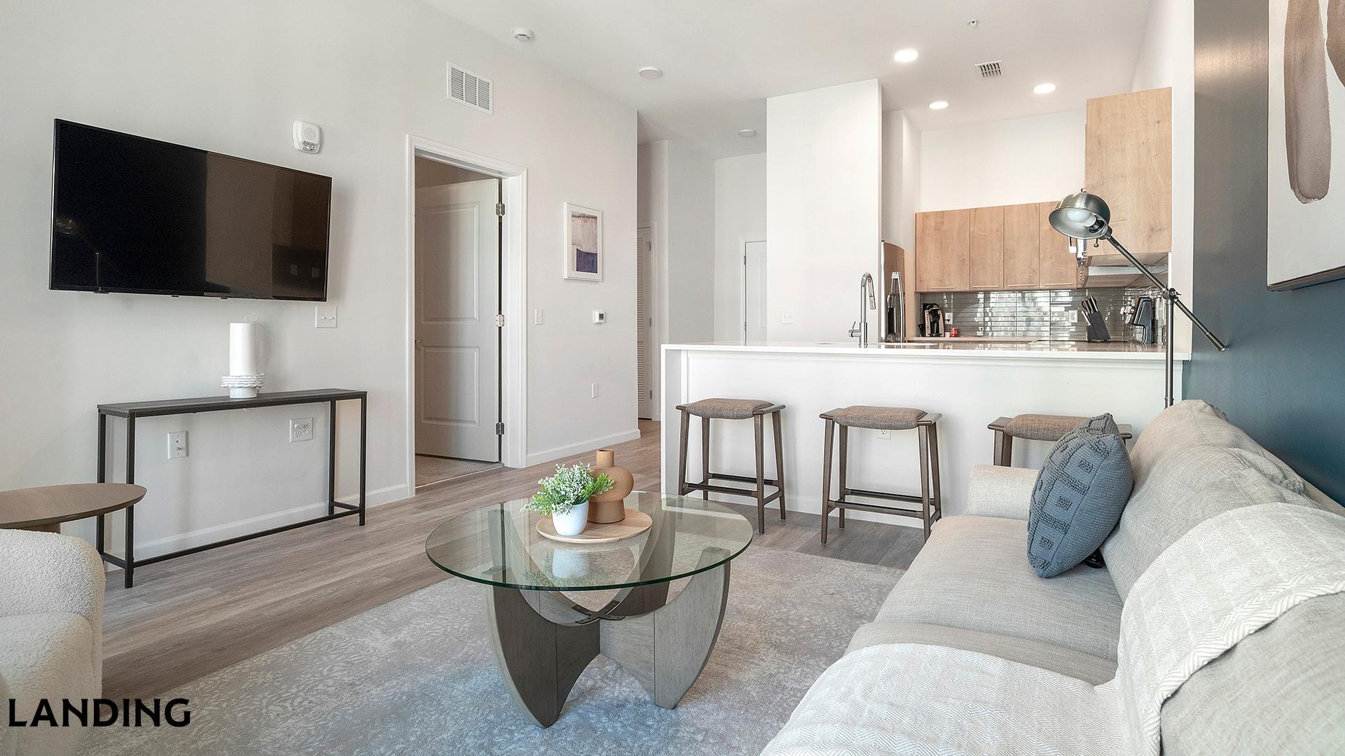 Building Photo - 5256 International Dr