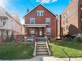 Building Photo - 1043 Beech Ave