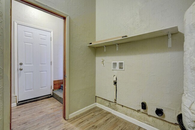 Building Photo - 329 NW 62nd St