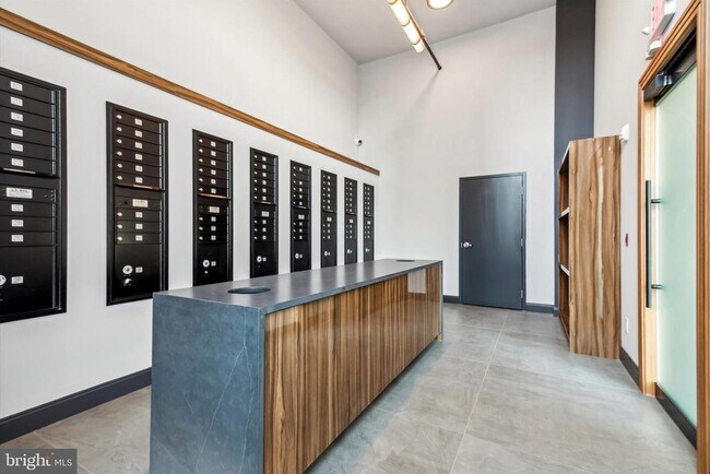 Building Photo - 2143 E Lehigh Ave