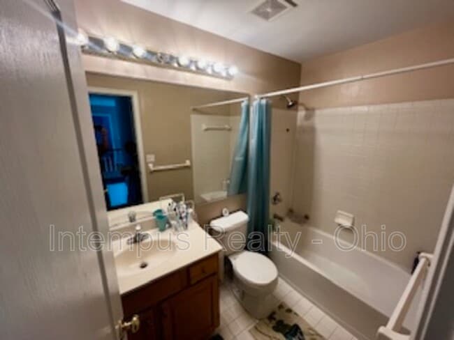 Building Photo - 2449 Anderson Manor Ct