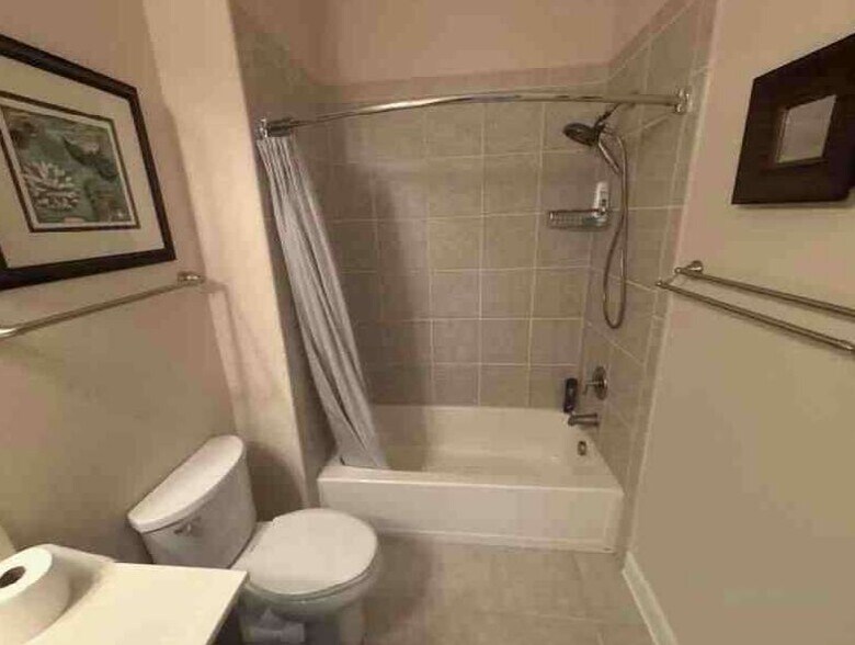 Building Photo - 5425 Closeburn Rd