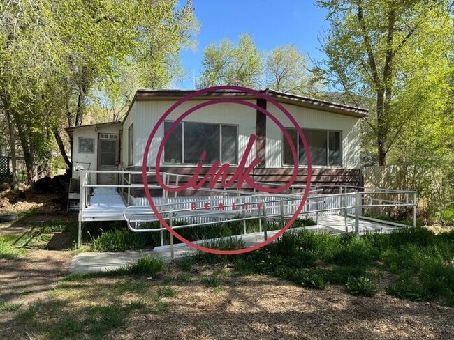 Building Photo - Double Wide for Rent at the Pinion Pines M...