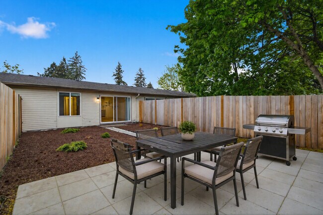 Building Photo - 10423 12th Ave Ct S