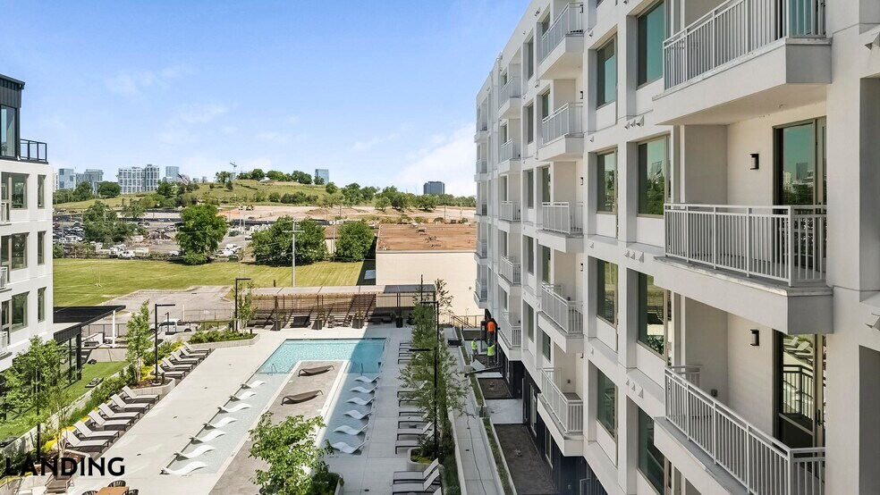 Building Photo - 700 Hamilton Ave