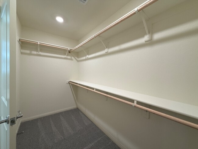 Building Photo - 10415 Ricordi St