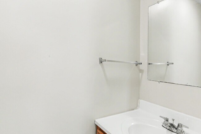 Building Photo - 145 15th St