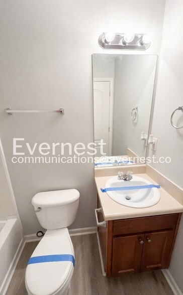 Building Photo - 8610 Thomas Ln