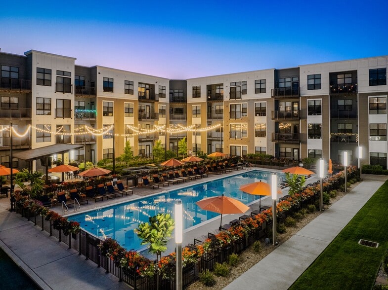 Building Photo - Pointe at Polaris