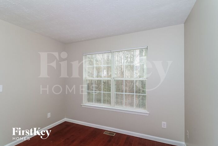 Building Photo - 3010 Scepter Dr