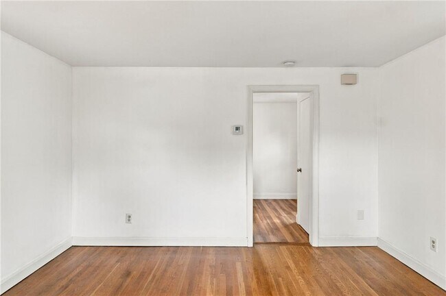 Building Photo - 258 Lowden St
