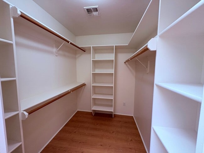 Building Photo - 85 Alta Vista Dr