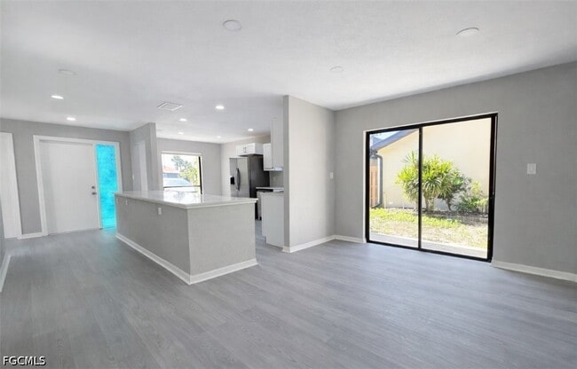 Building Photo - 7377 Constitution Cir